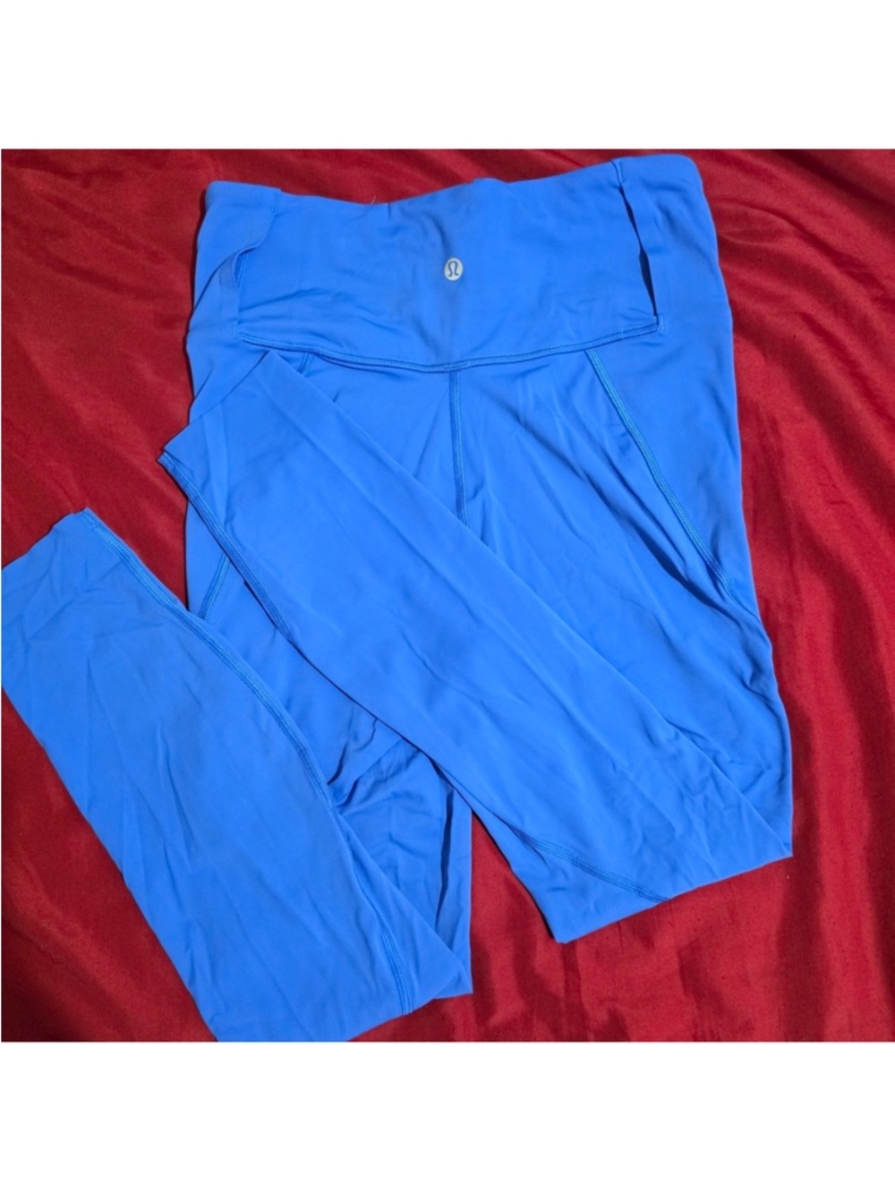 Lululemon Free to Speed High-Rise Tight 25"
Wild Bluebell